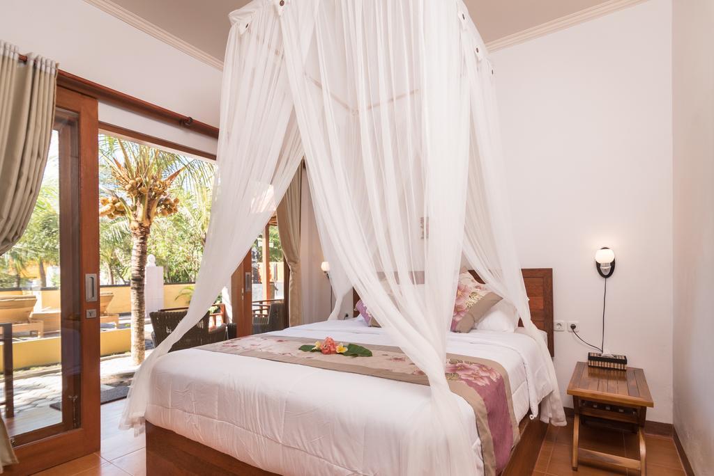 Yellow Bridge Guest House Nusa Lembongan  Exterior photo